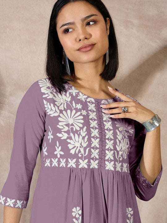 Women embroidered chikankari kurti