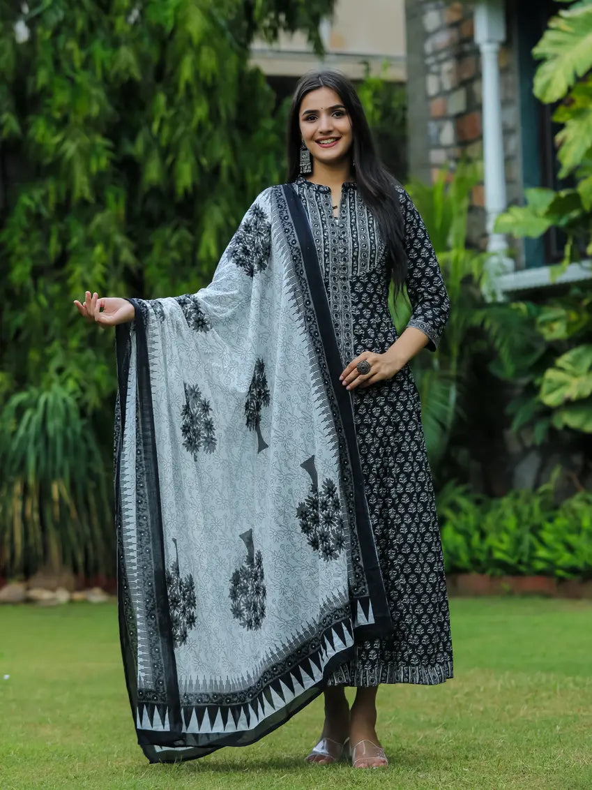 Black floral long kurti and dupatta set