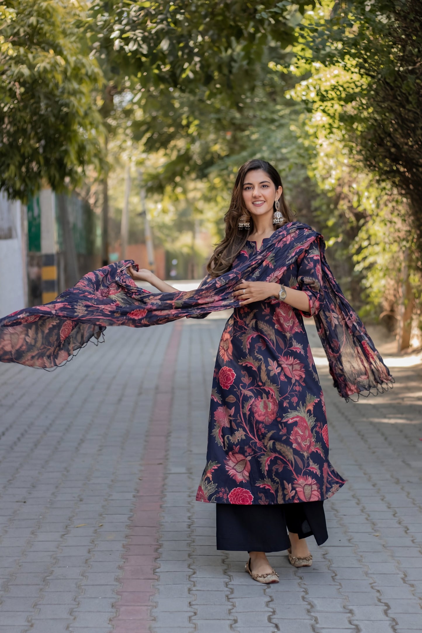 Black viscose flower printed suit set with dupatta
