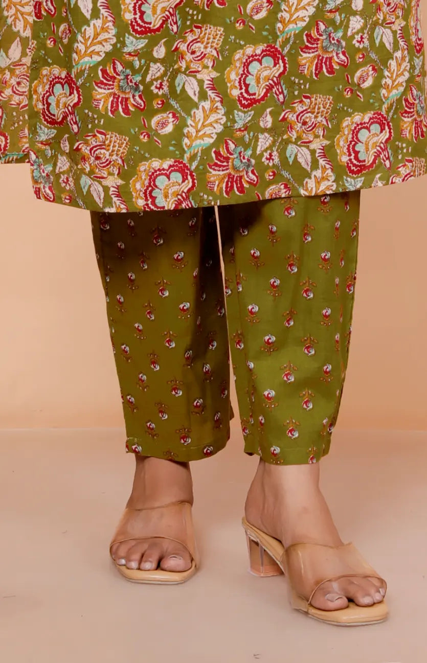 Mehndi Green Pure Cotton Kurti Bottom and Dupatta Set