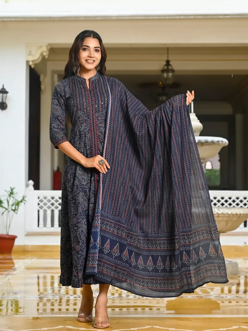 Dark blue kurti and dupatta set